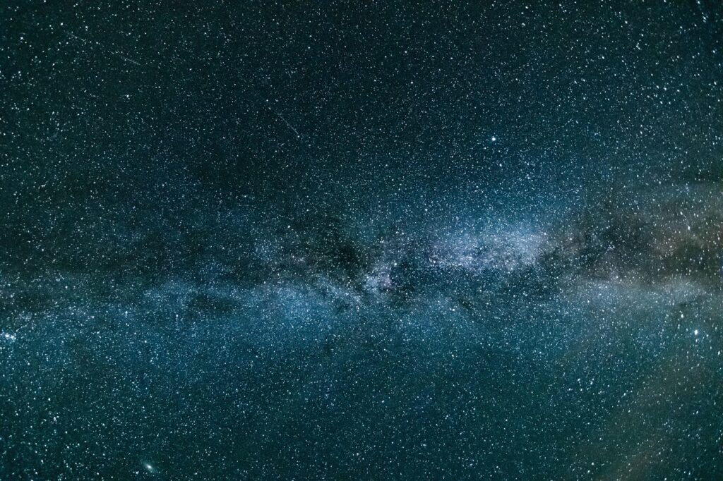 星空観察を楽しむ子供向けのツアーはどこで開催されているの？