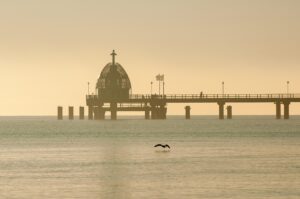 ゴールデンウィークに家族旅行で楽しめるプール付き宿はどこ？